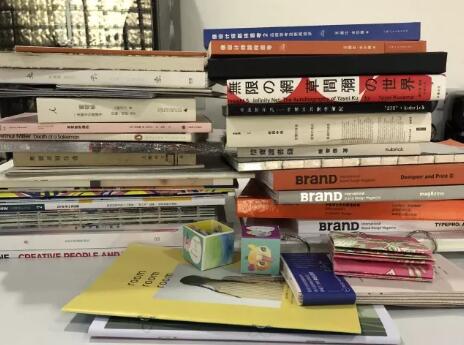 書籍裝幀藝術(shù)留學作品集排版