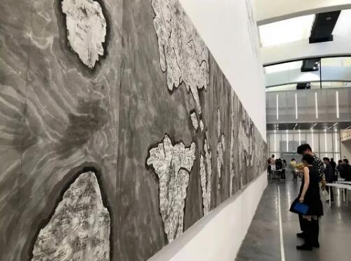 藝術留學生看展