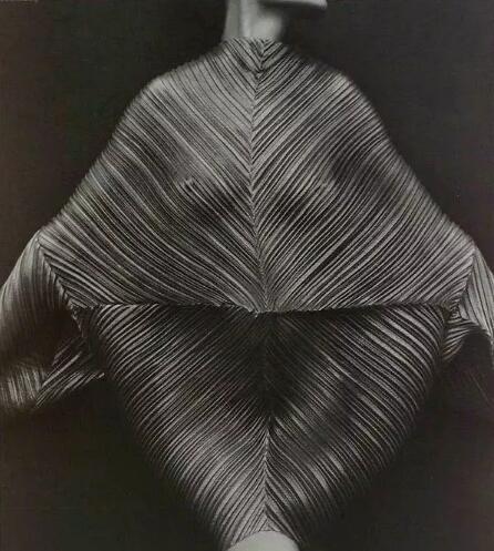 八十年代時(shí)尚潮流穿搭